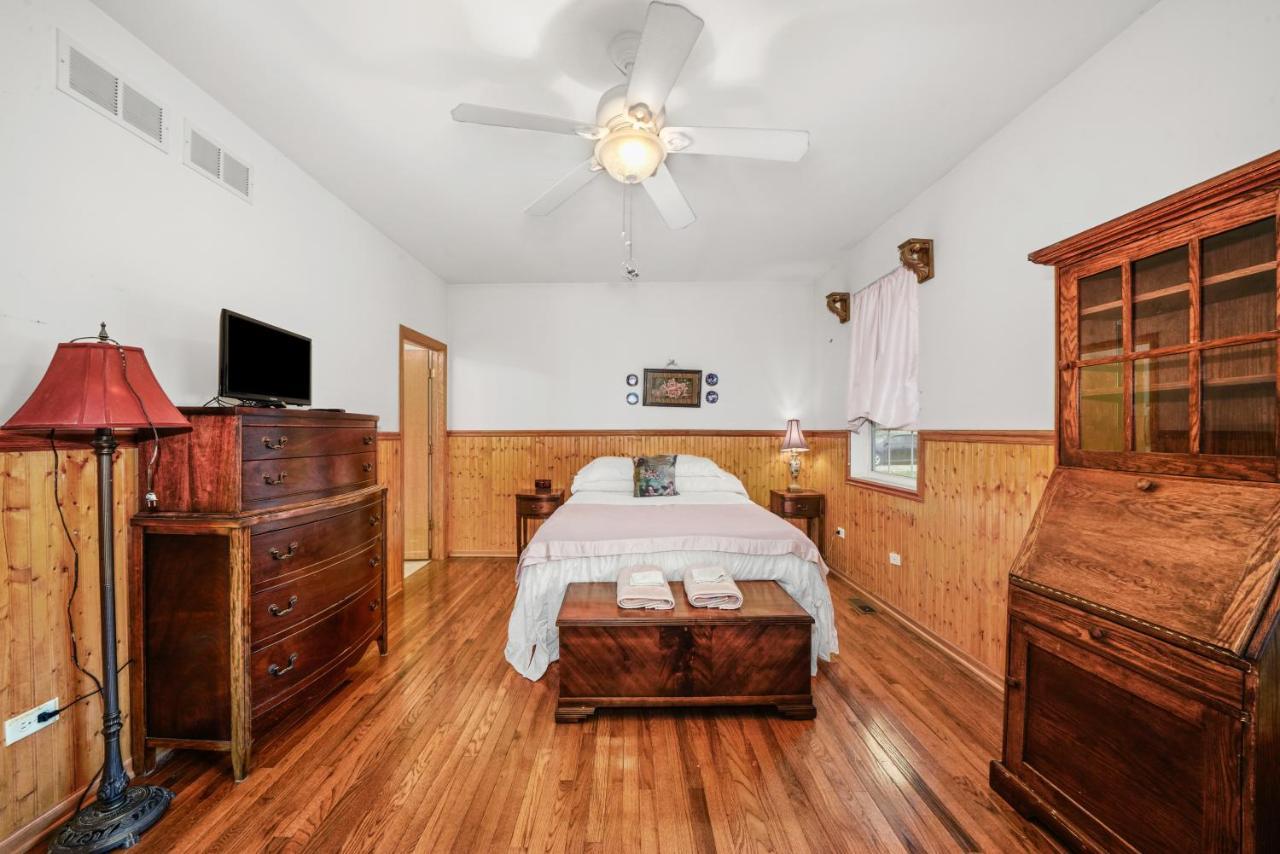 Beautiful Home In Beach Park Il Экстерьер фото