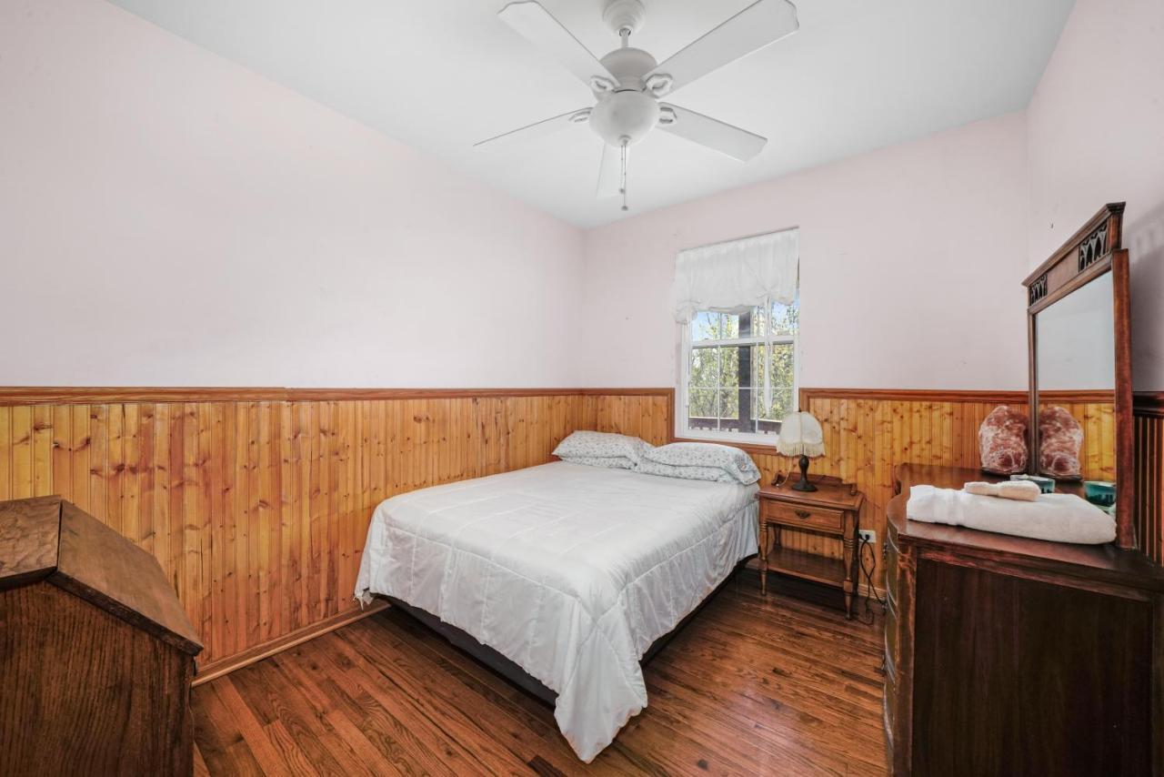 Beautiful Home In Beach Park Il Экстерьер фото